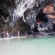 ถ้ำพระนาง