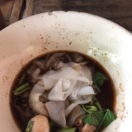 ก๋วยเตี๋ยวเรือ ป.ประทีป สะพานเหล็ก