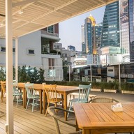 Suk18 Hostel