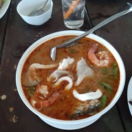เมนูของร้าน นิวทิวสน แหลมสิงห์