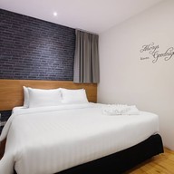 D Varee Xpress Pula Silom