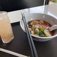 เมนูของร้าน เย็นตาโฟเครื่องทรงโดย อ.มัลลิการ์ ปตท. พระราม 2