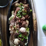 เมนูของร้าน ก๋วยเตี๋ยวเรือสามสหาย อุดรธานี