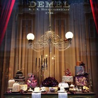 หน้าร้าน Demel (K.u.K. Hofzuckerbäcker Demel)