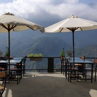 บรรยากาศ Fansipan Terrace Cafe & Stay