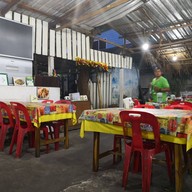 ครัวมุงจาก(เพิงมุงจาก) อาหารตามสั่งและอื่นๆ