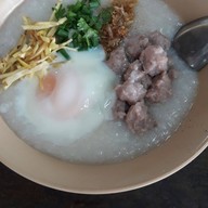 เมนูของร้าน ริมน้ำ อิ่มอร่อย