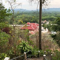 บรรยากาศ ตำหนักพระโพธิสัตว์กวนอิม 84 ปาง เขาเทวดา