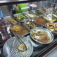 เมนูของร้าน ข้าวแกงตุ๊โภชนา