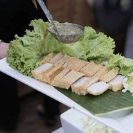 เฮียเล้งลูกชิ้นปลา เดอะมอลล์ท่าพระ