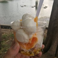 เมนูของร้าน มหาชัยไอศกรีม เมืองทอง