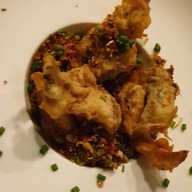 สี่เซียนซีฟู้ด ลานฟู้ดทรักส์ สัมมากรเพลส รามคำแหง 110