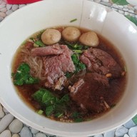 เมนูของร้าน เจ๊วรรณปากท่อ