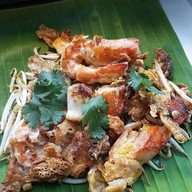 ครัวทรงโปรด ตามสั่งและผัดไทย สุขสวัสดิ์26 แยก4