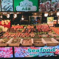 บรรยากาศ Pattaya Park Night Plaza