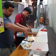 บรรยากาศ กะบับไก่ชีสมัยลาภ ซอยมัยลาภ