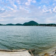 ร้านอาหารแป้งร่ำ