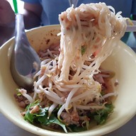 เมนูของร้าน ก๋วยเตี๋ยวหมูมะนาว(แม่บุญมี)