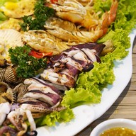 Phi Phi Island Seafood At MAYA MAYA Lifestyle Shopping Center