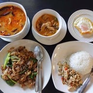 ยิ้มสู้ คาเฟ่ อรุณอมรินทร์ 39