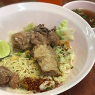 เมนูของร้าน ร้านเจ๊แฮ ก๋วยเตี๋ยวสุโขทัย