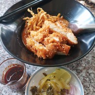 เมนูของร้าน Neighborhood Cafe ดั้งเดิม