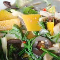 ส้มตำปูนึ่ง