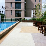 Ploy's  Pearl  Hotel
