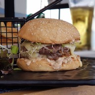 เมนูของร้าน Coral Vine Bar & Restaurant