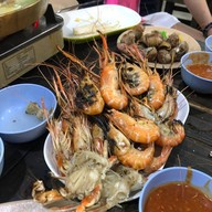 แฝด บุฟเฟ่ต์ ปิ้งย่าง & ซีฟู๊ด