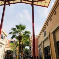 บรรยากาศ Premium Outlet Ayutthaya