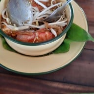 ผัดไทอิงธารา
