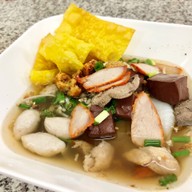 เมนูของร้าน ก๋วยเตี๋ยวพี่ไล