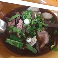 ก๋วยเตี๋ยววัดมูลดงเหล็ก-แยกบางคูวัด