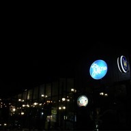 หน้าร้าน มีลาภ