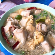 เมนูของร้าน ร้านข้าวต้มสุดเขต ถนนราษฎร์บูรณะ