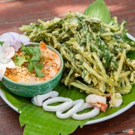เมนูของร้าน ครัวชมทะเล สามร้อยยอด