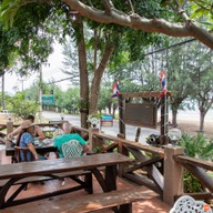 บรรยากาศ ครัวชมทะเล สามร้อยยอด