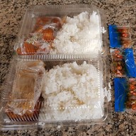 เจ้หวีตามสั่ง เข้ามาใต้โรงเเรมตวันนา วนเข้ามาเเล้วเจอจุดแลกบัตร มองขวามือเลี้ยวเข้ามาในซอย