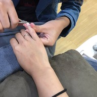 Buya Salon เอ็กซ์เชนจ์ทาวเวอร์