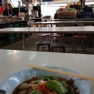 บรรยากาศ ก๋วยเตี๋ยวเนื้อวัว ศาลาแดง
