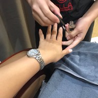 Buya Salon เอ็กซ์เชนจ์ทาวเวอร์