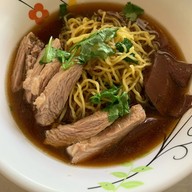 ร้านเป็ดพะโล้ วีระชวนชิม