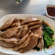ร้านเป็ดพะโล้ วีระชวนชิม