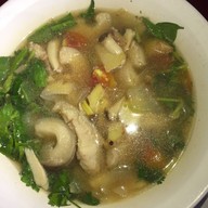 สวนอาหารเขื่อนแม่สรวย