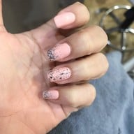 Buya Salon เอ็กซ์เชนจ์ทาวเวอร์