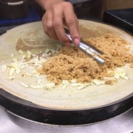 เมนูของร้าน เครปป้าเฉื่อย สยามสแควร์วัน