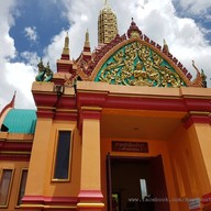 ศาลหลักเมืองพังงา "เจ้าแม่สายทอง"