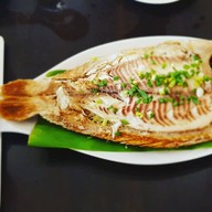 ตัวแม่หมูปลาร้า BYตำไก่ปลา