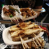 มาคุโระหม่าล่าปิ้งย่างเสียบไม้ สุพรรณบุรี